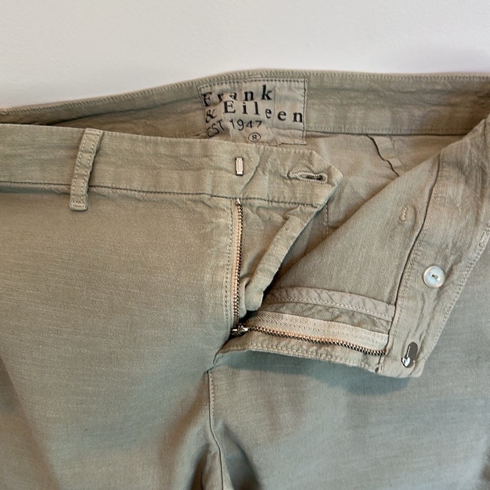 Frank and Eileen sage green trouser size 8 - Picture 2 of 4